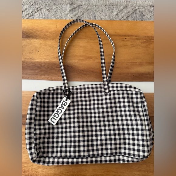 NWT Baggu Medium Nylon Bowler Bag Black & White Gingham - Picture 5 of 10